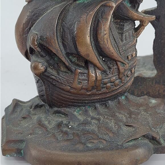 Vintage‎ English Galleons Bronze Heavy Metal Pair of Signed Bookends - Picture 8 of 11